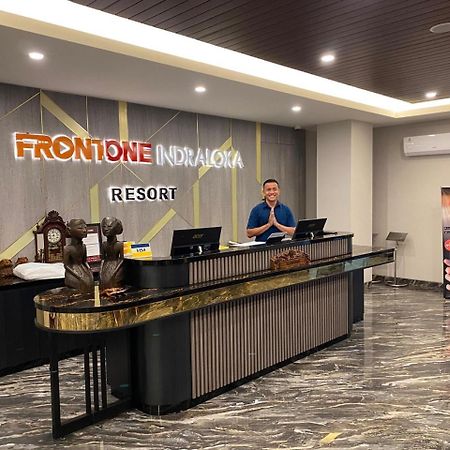 Front One Resort Indraloka Temanggung Exteriör bild