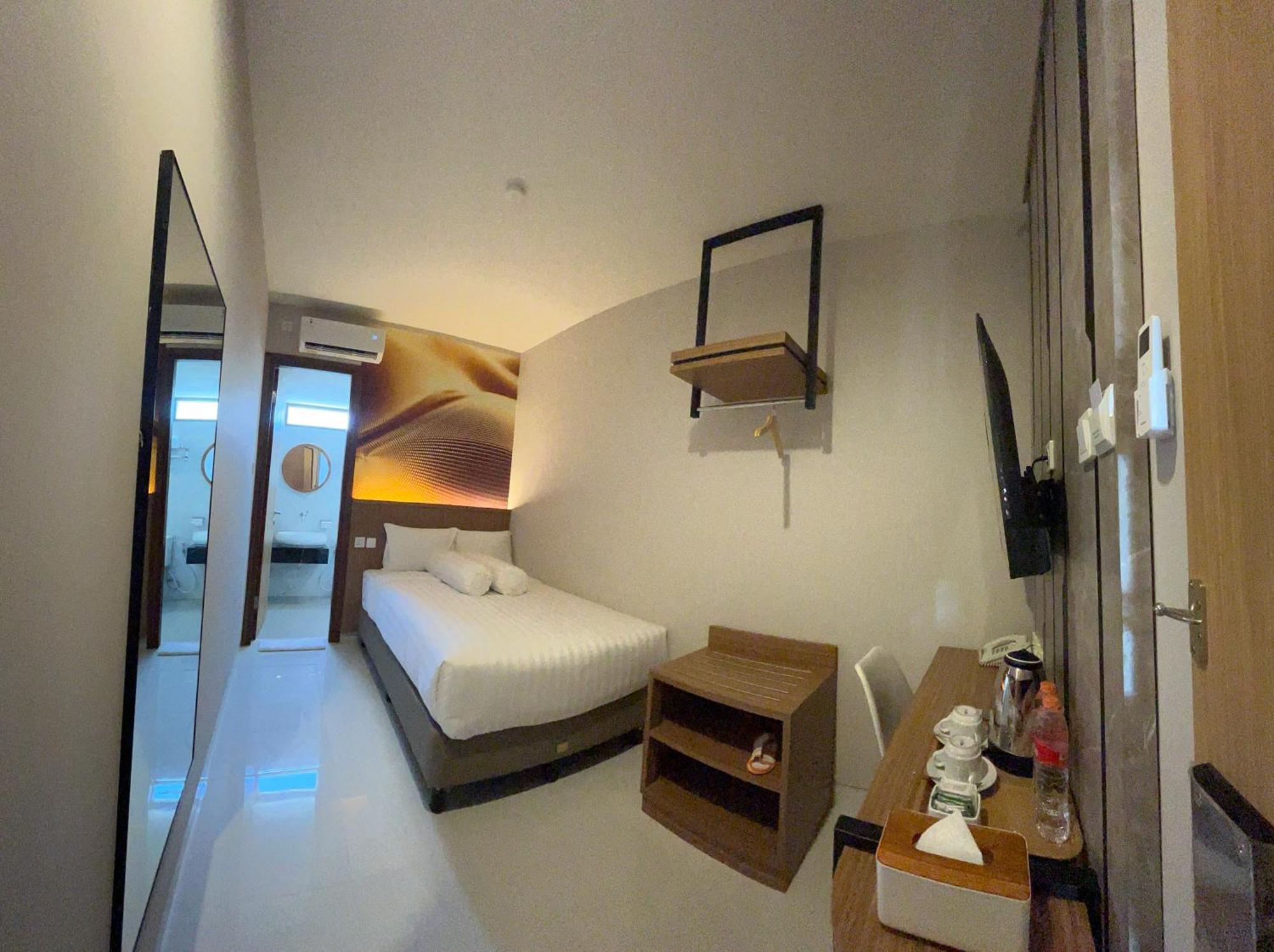 Front One Resort Indraloka Temanggung Exteriör bild