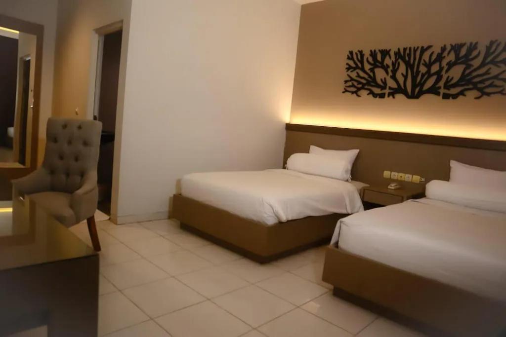Front One Resort Indraloka Temanggung Exteriör bild