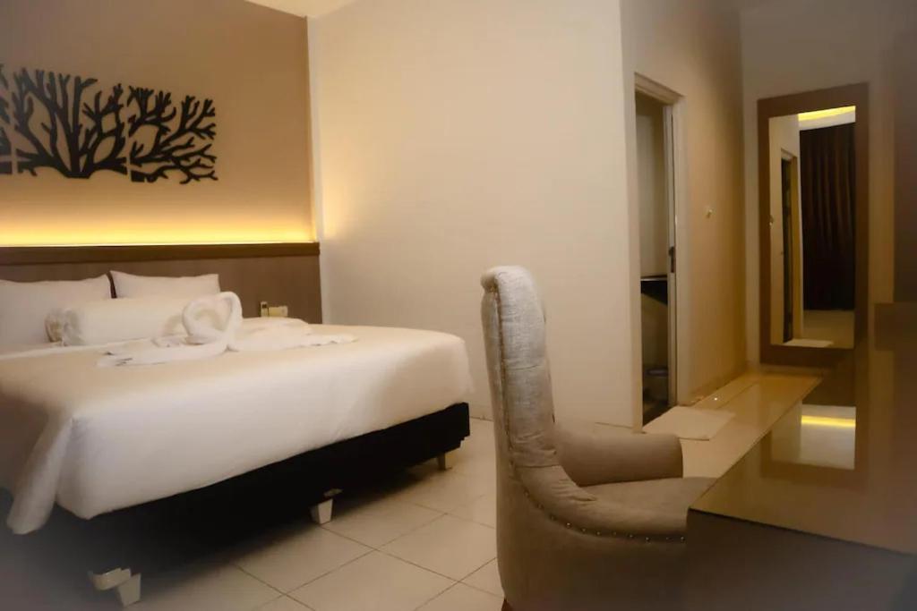 Front One Resort Indraloka Temanggung Exteriör bild